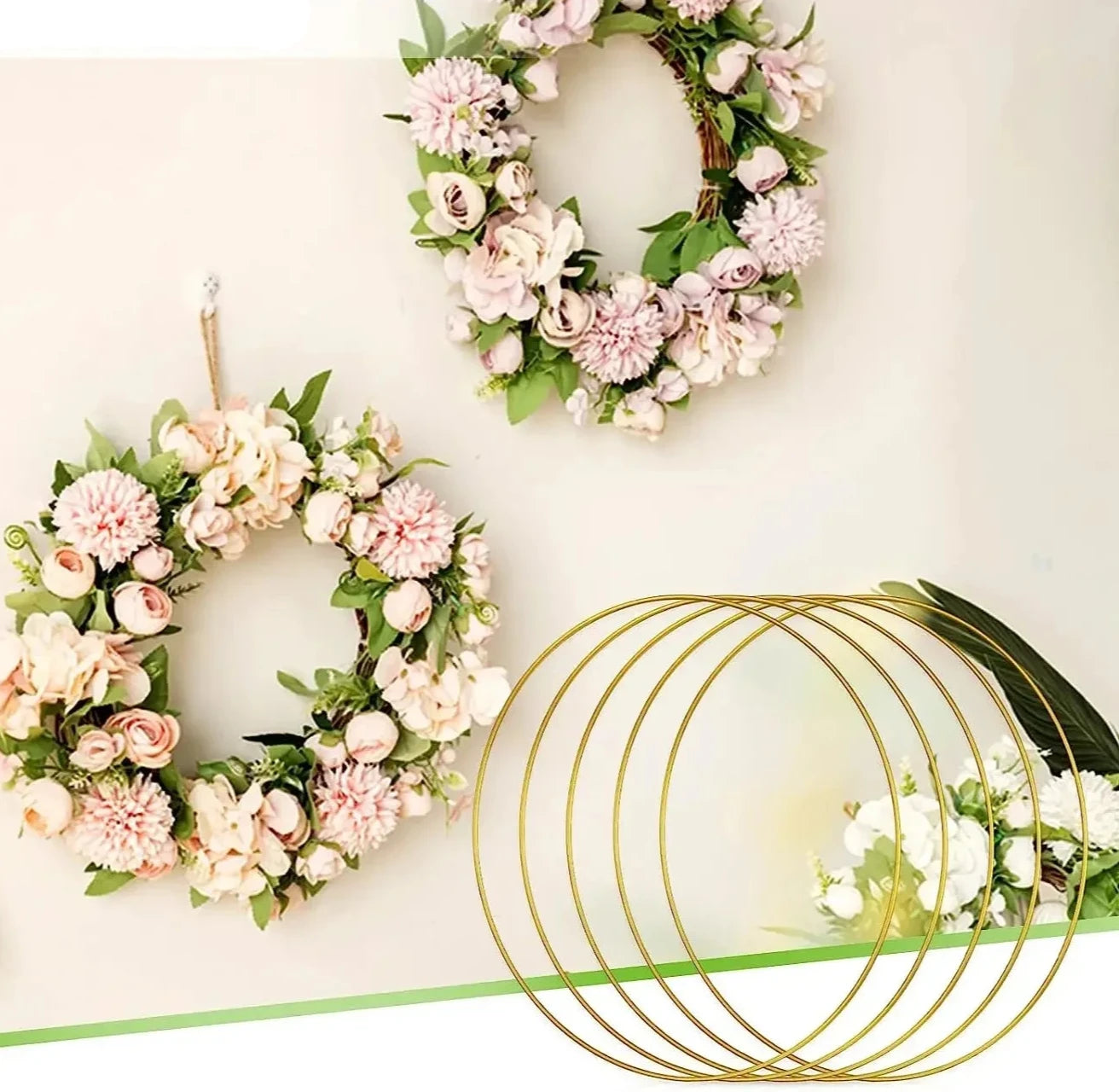 Couronne de Noël avec cerceau